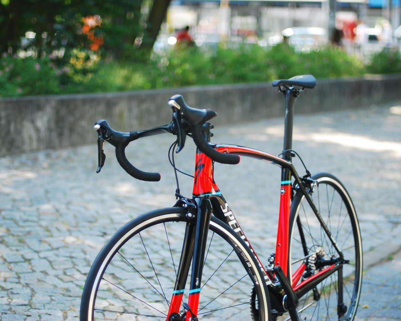 Specialized Venge Elite - Carbon Time Trail Bike 2017 | gloss tarmac black-rocket red-metallic white