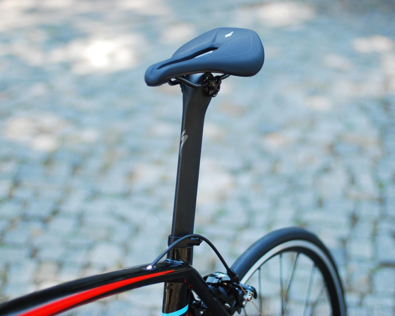 Specialized Venge Elite - Carbon Time Trail Bike 2017 | gloss tarmac black-rocket red-metallic white